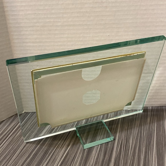 Glass Tabletop Picture frame 4”x6” - Picture 2 of 2
